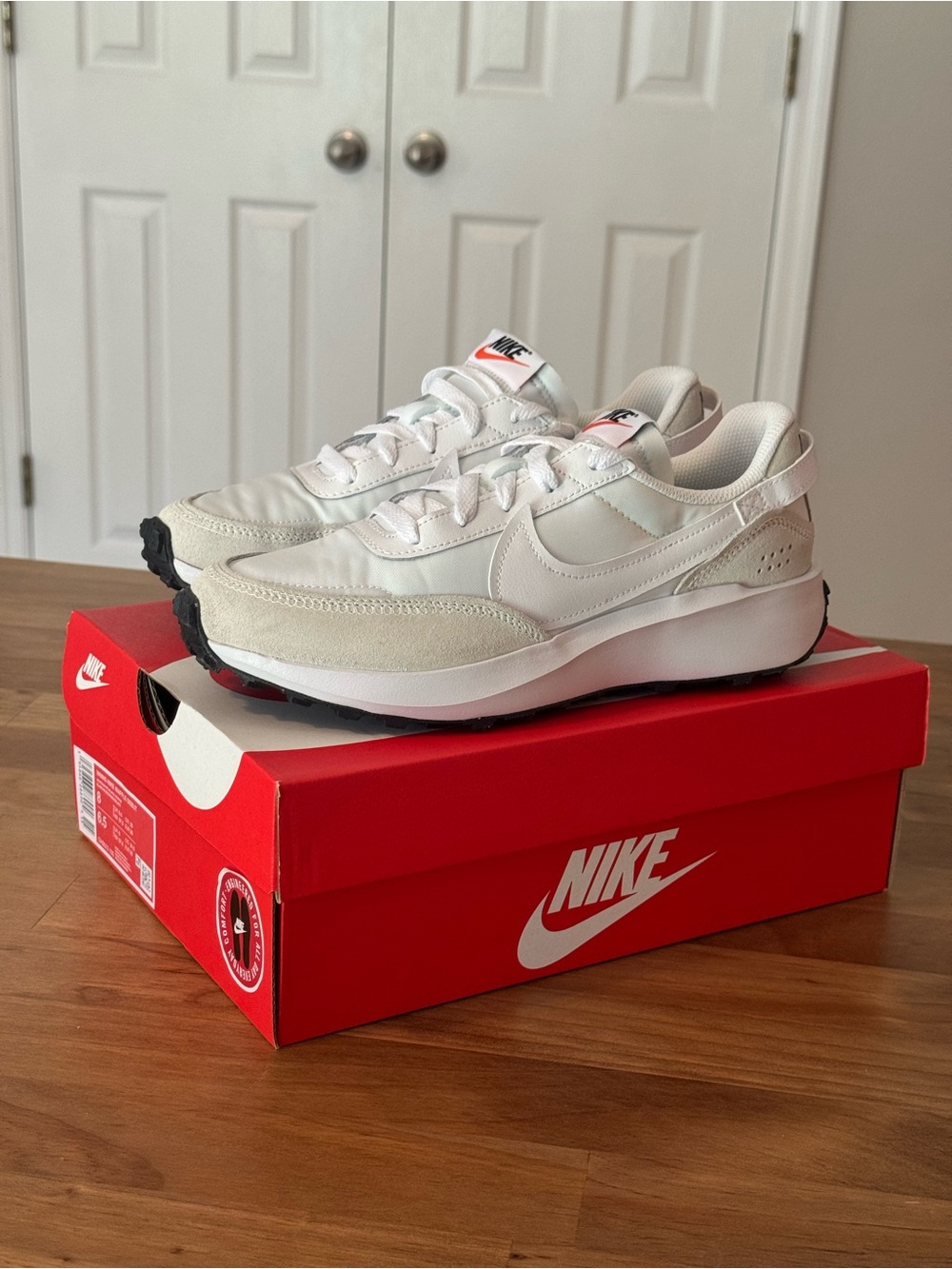 Nike Women’s Waffle Debut